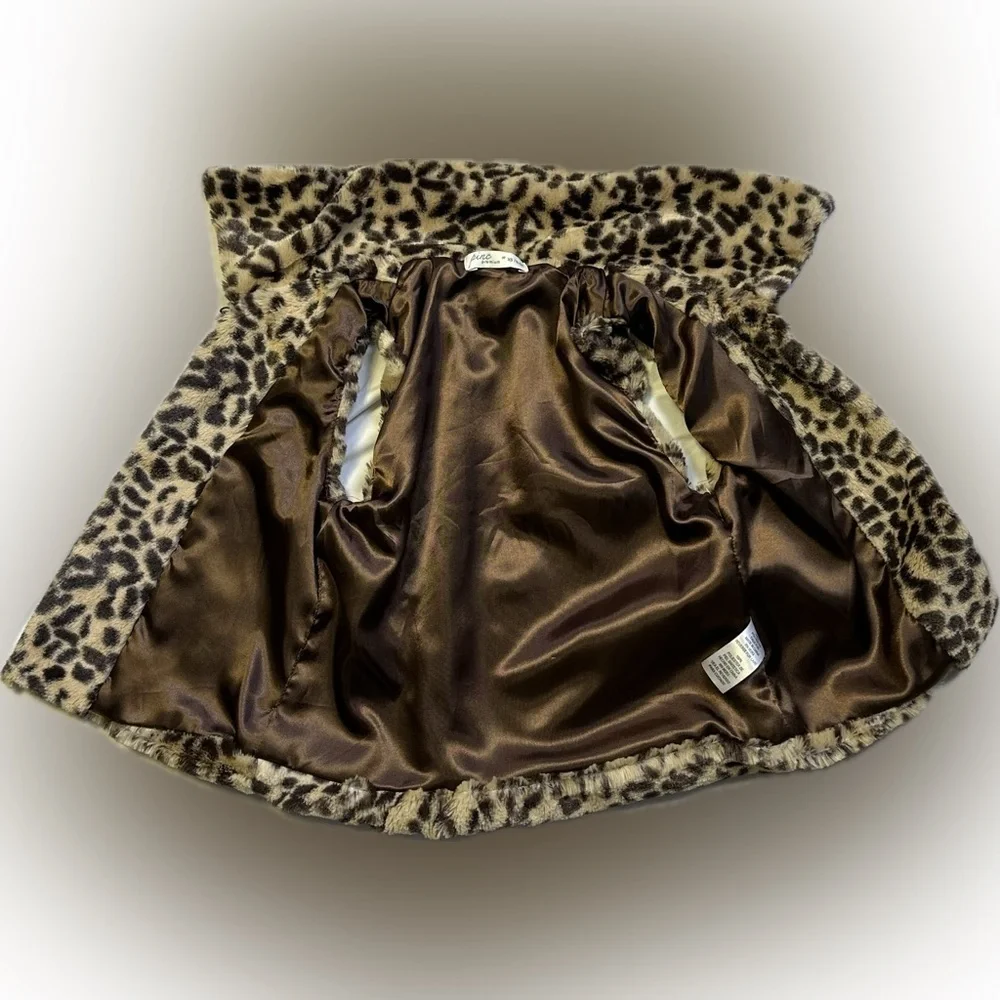 Pinc Premium LEOPARD FAUX FUR VEST One Button Silky feel Lining Girl size 6X